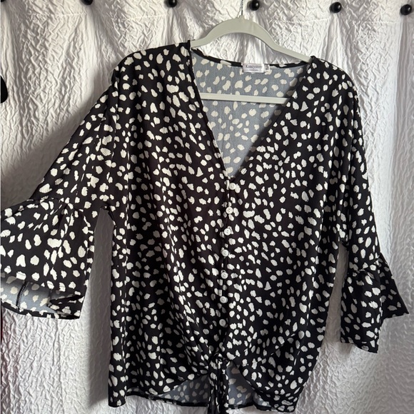 3 Blouse bundle - Picture 4 of 9